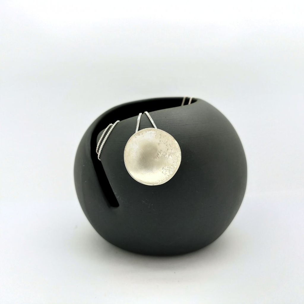 Parfaite dans son imperfection - Pendentif XL