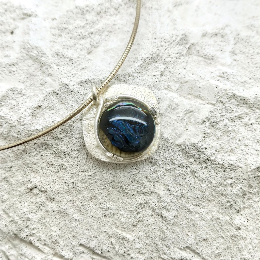Verre et argent - Pièce unique - Pendentif -Voyage dans la nature 2