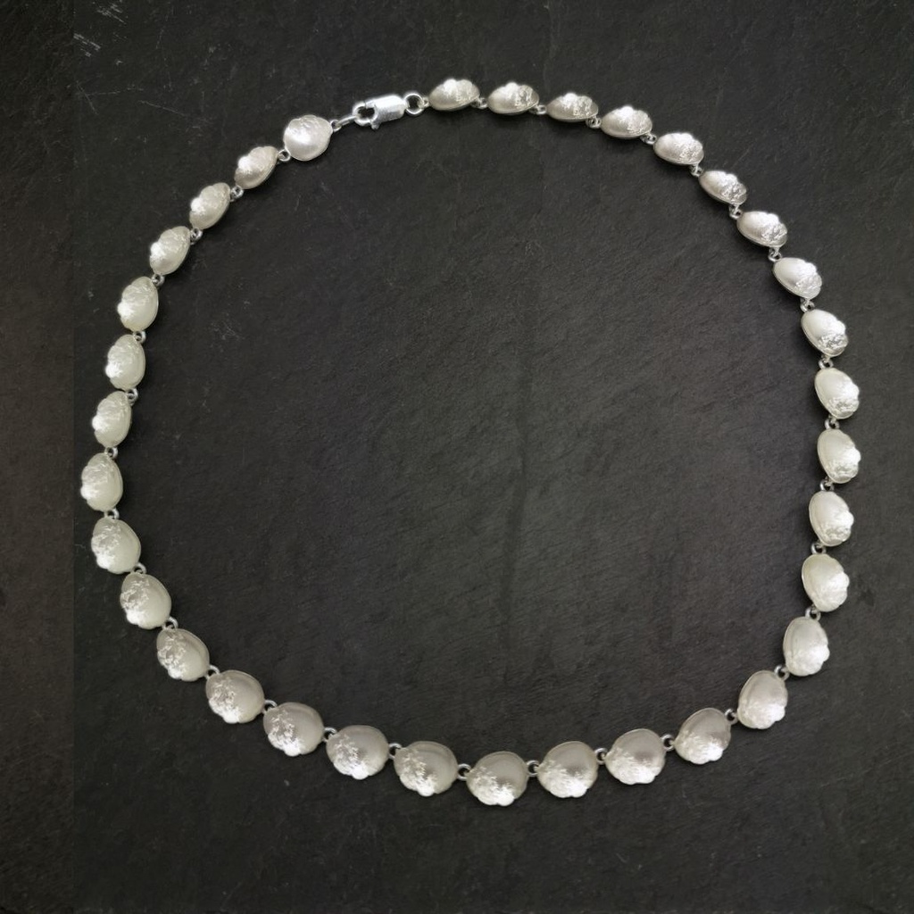 Parfaite dans son imperfection - Pendentif cupules articulées